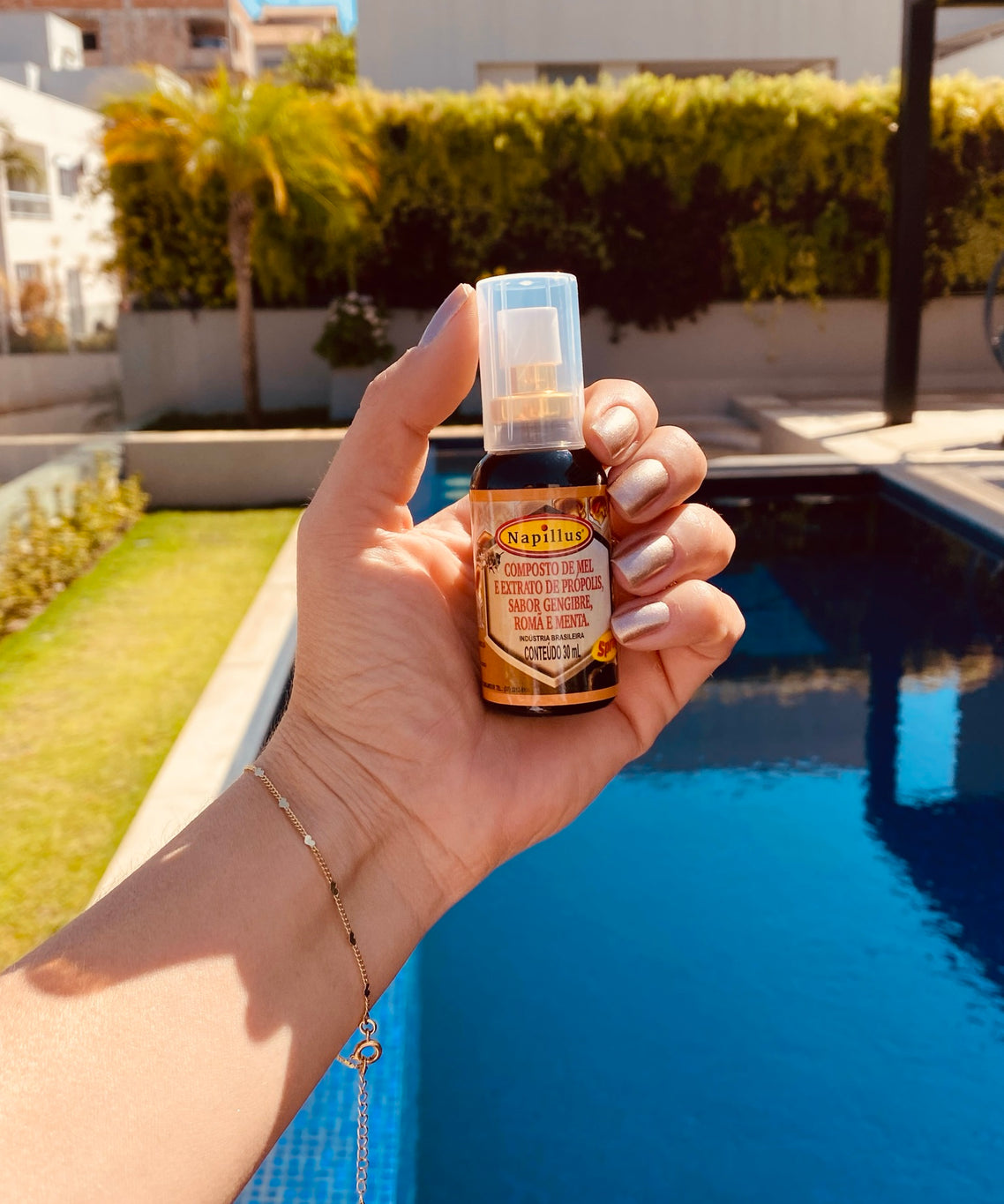 Napillus Honey, Pomegranate, Ginger, Propolis and Mint Spray